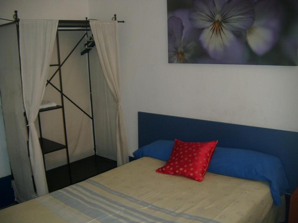 مدريد Puerta Del Sol Rooms الغرفة الصورة