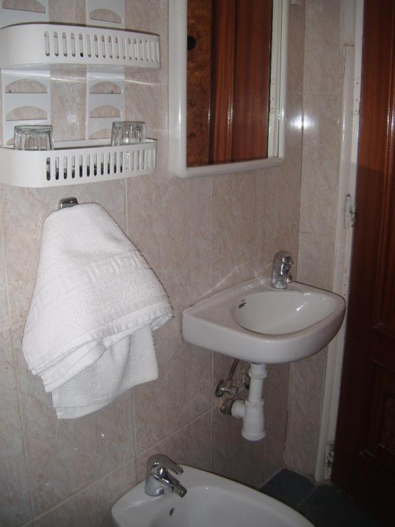مدريد Puerta Del Sol Rooms الغرفة الصورة