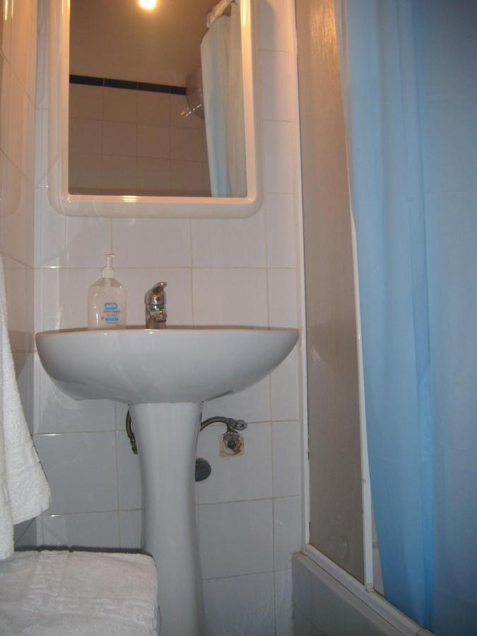 مدريد Puerta Del Sol Rooms الغرفة الصورة
